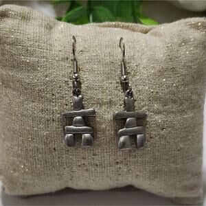 Sterling silver stamped 925‎ Canada earrings